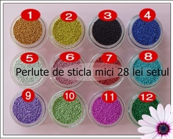 Set perlute de sticla in cutii pentru nail art